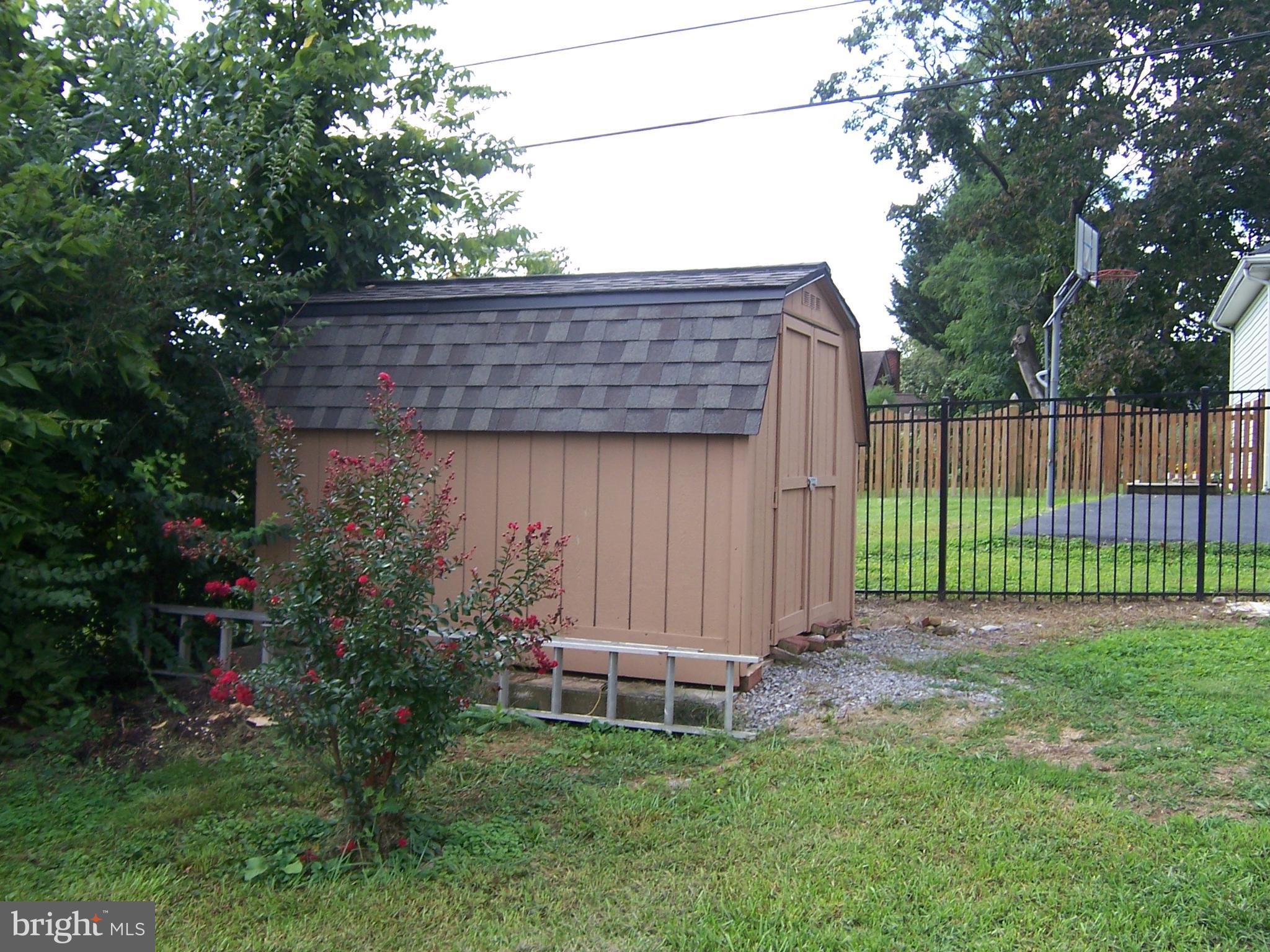 ROSEMONT - Residential