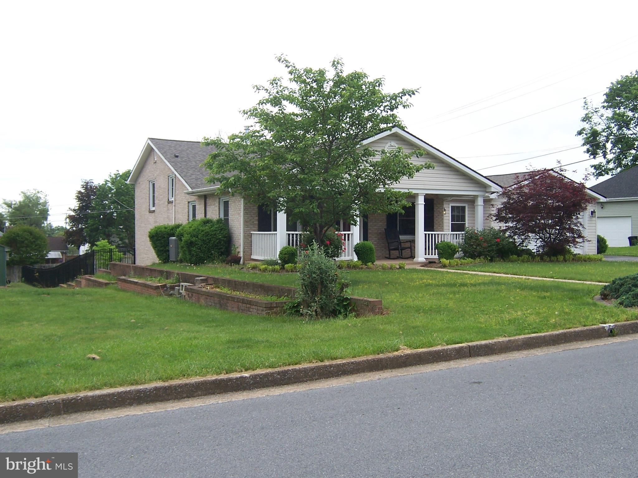 ROSEMONT - Residential