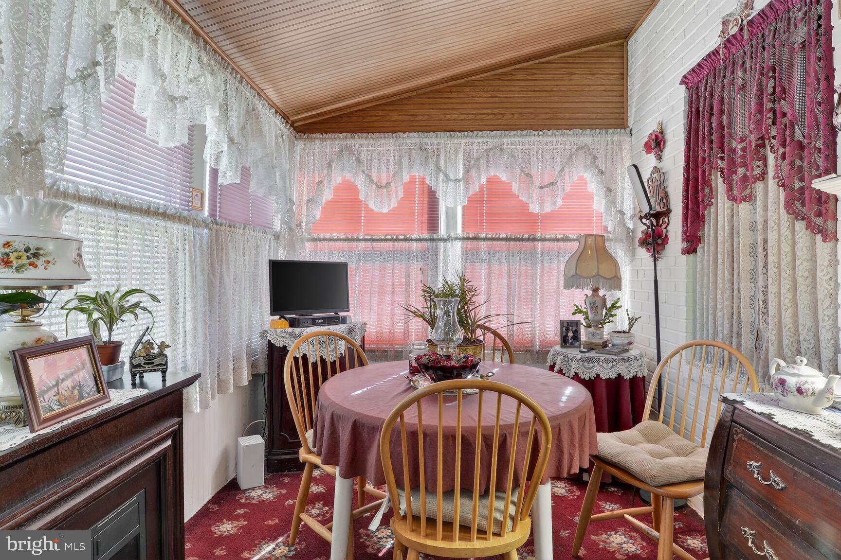 BEVERLY HILLS - Residential