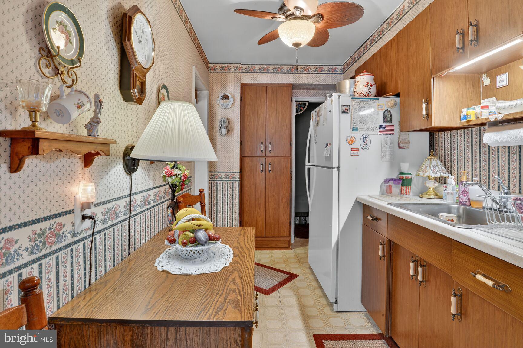 BEVERLY HILLS - Residential