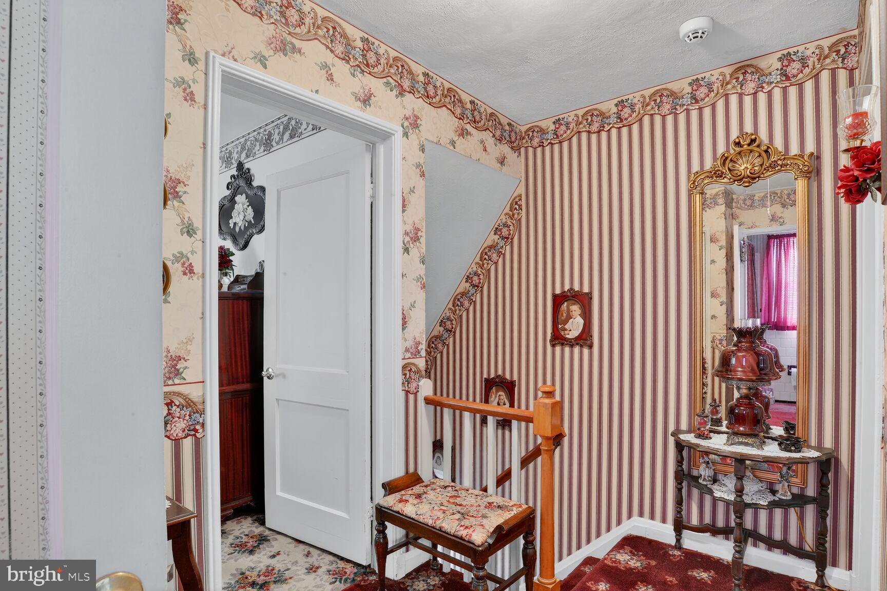 BEVERLY HILLS - Residential