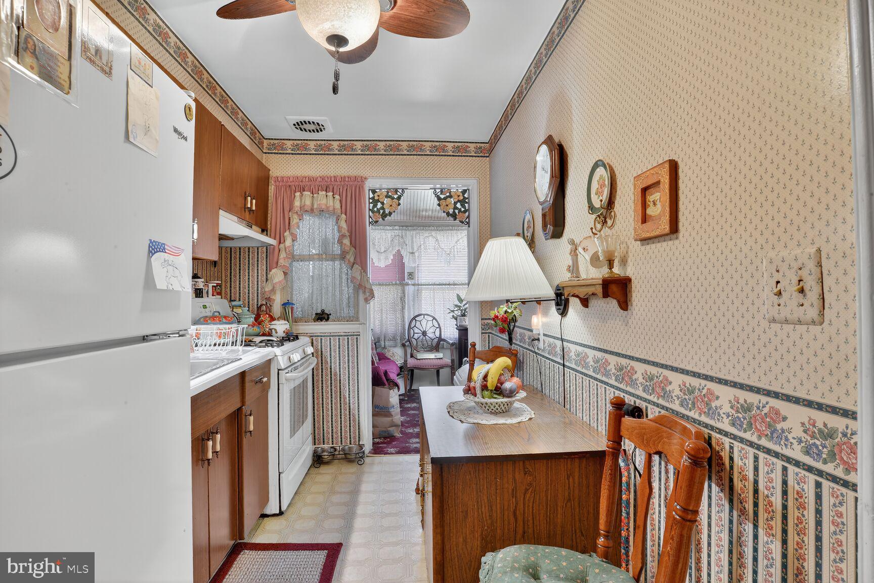 BEVERLY HILLS - Residential