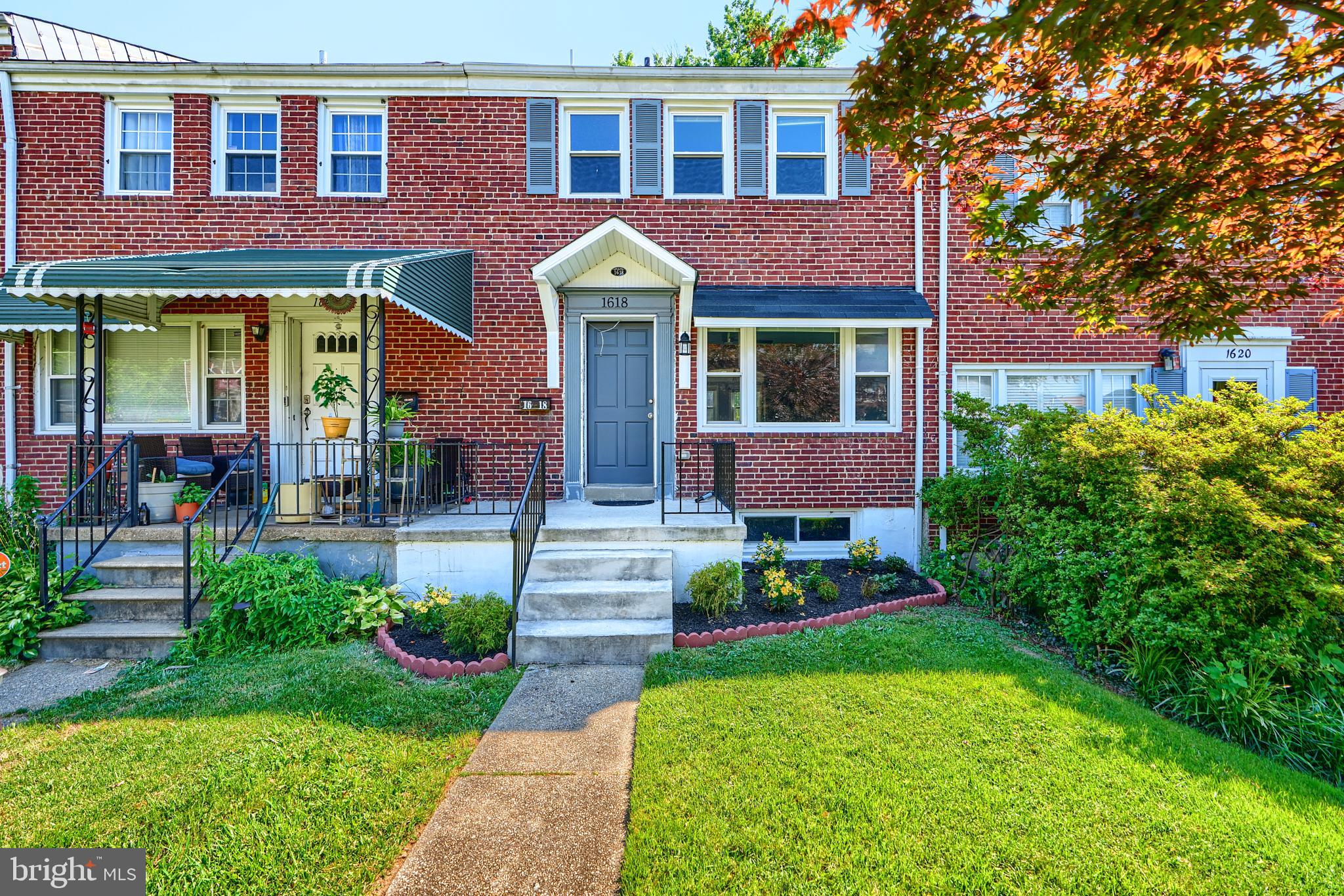 Welcome to 1618 Wadsworth Way, a charming home in close proximnity to Morgan State University and a short drive to Loyola University and Johns Hopkins University. It sits on a quiet street in Baltimore. This 1,826-square-foot residence features four bedrooms, two bathrooms, and a chef's kitchen with granite countertops and stainless steel appliances. Enjoy the comfort of hardwood floors, central air conditioning, and a finished basement with a laundry area, complete with a washer and dryer.
The property includes 1-2 off-street parking spots, depending on your vehicle size, on a low-maintenance 1,830-square-foot lot. Experience the perfect blend of comfort and convenience in this inviting home. Don't miss out on this opportunity to make it yours!