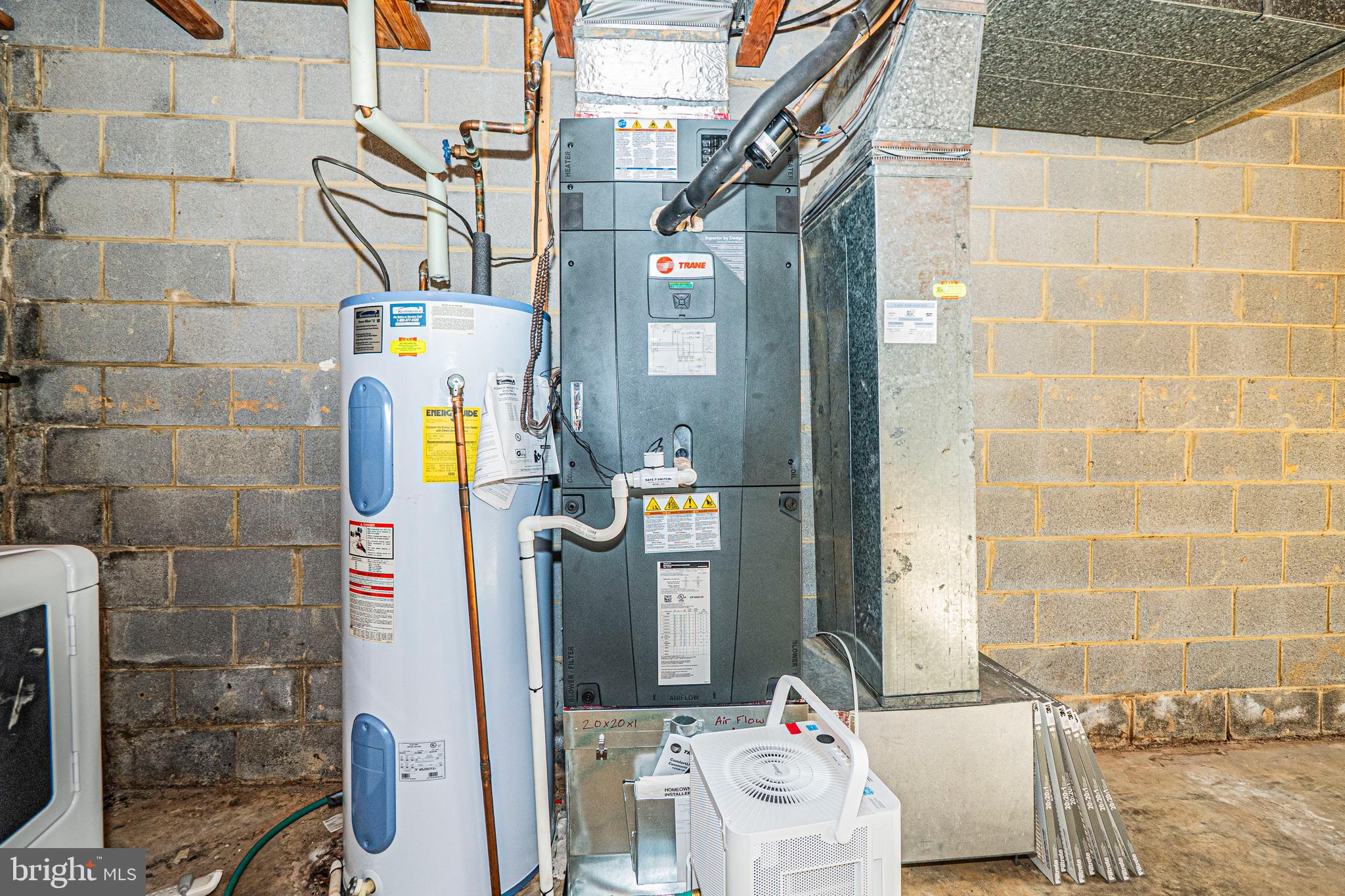 RESTON - Residential