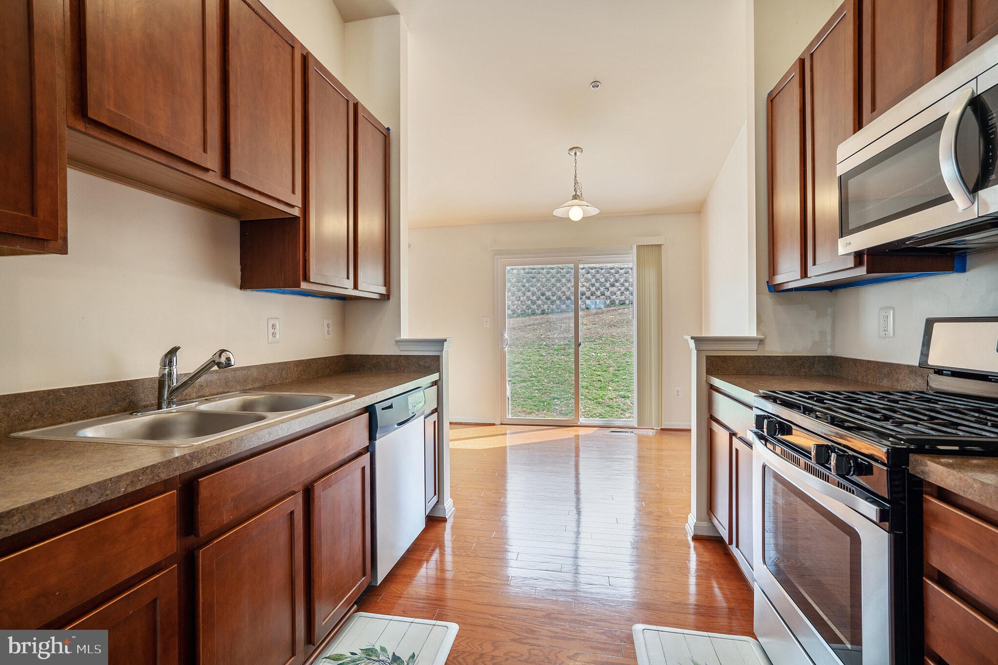 CAMPFIRE HILLS - Residential