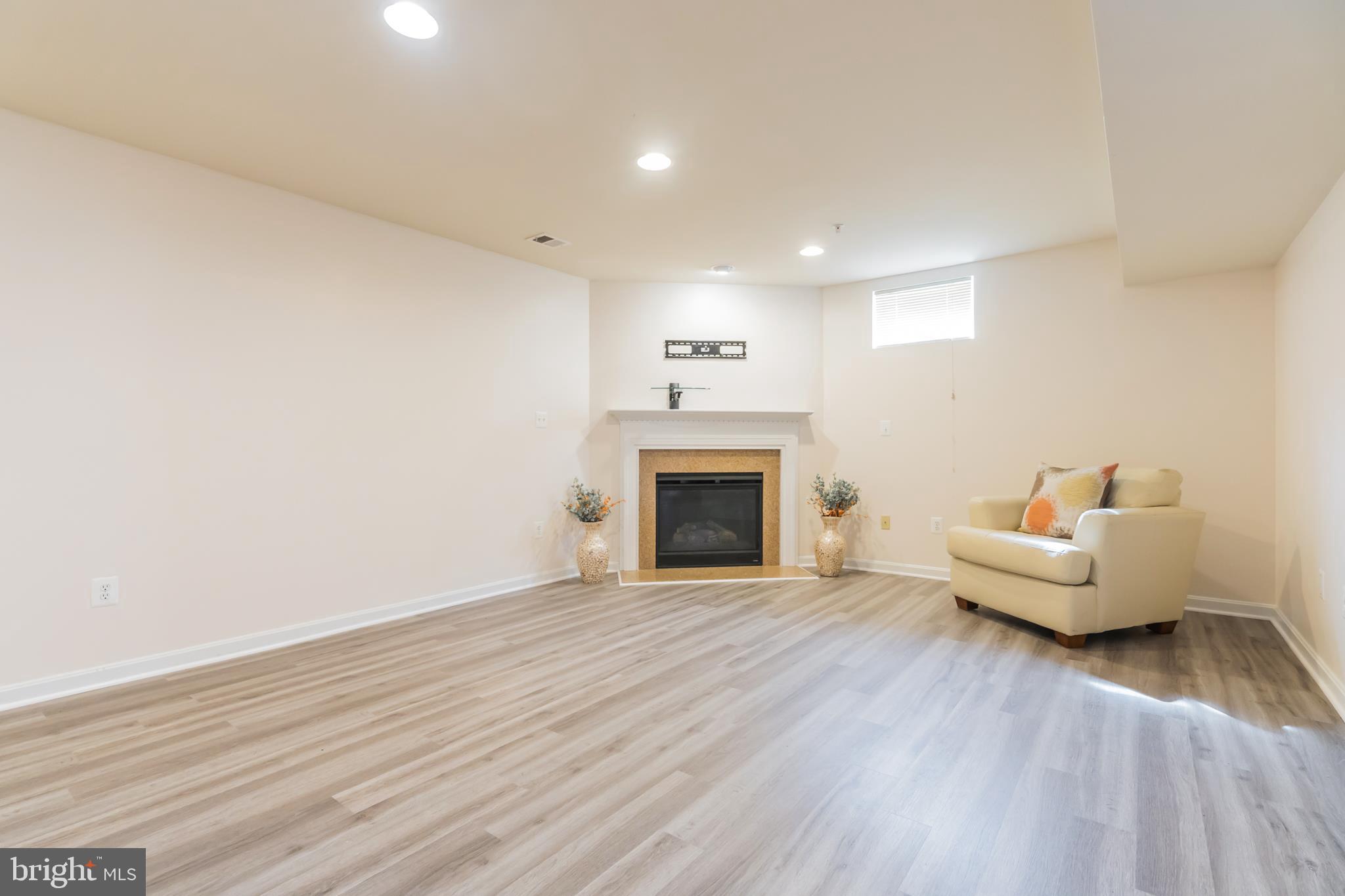 CAMPFIRE HILLS - Residential