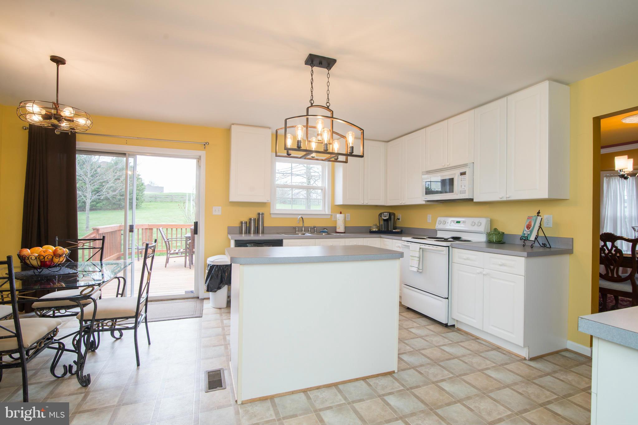 SPRUCE HILL ESTATES - Residential