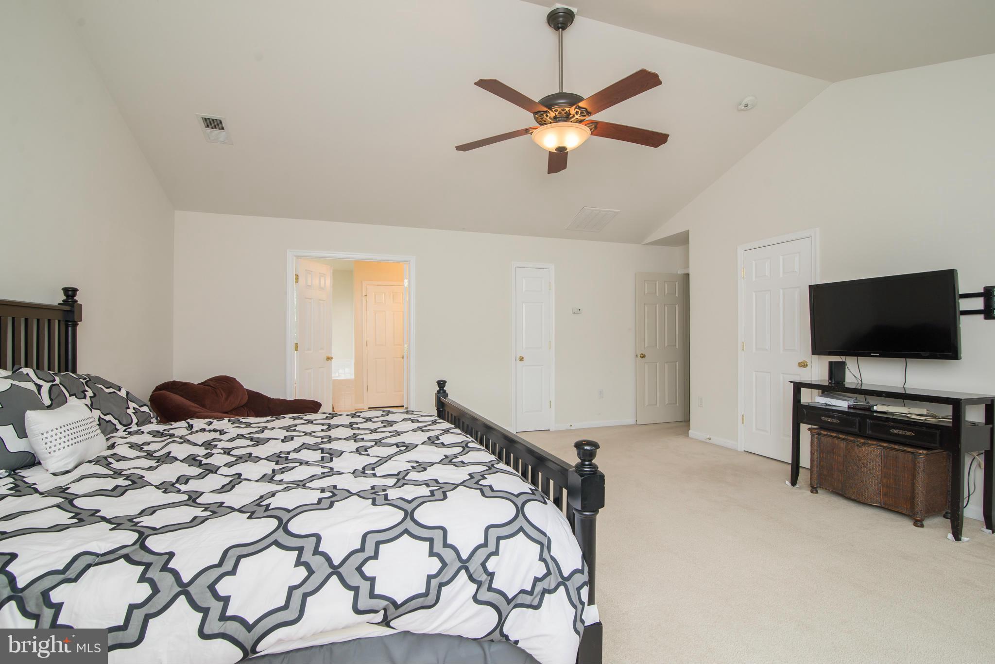 SPRUCE HILL ESTATES - Residential