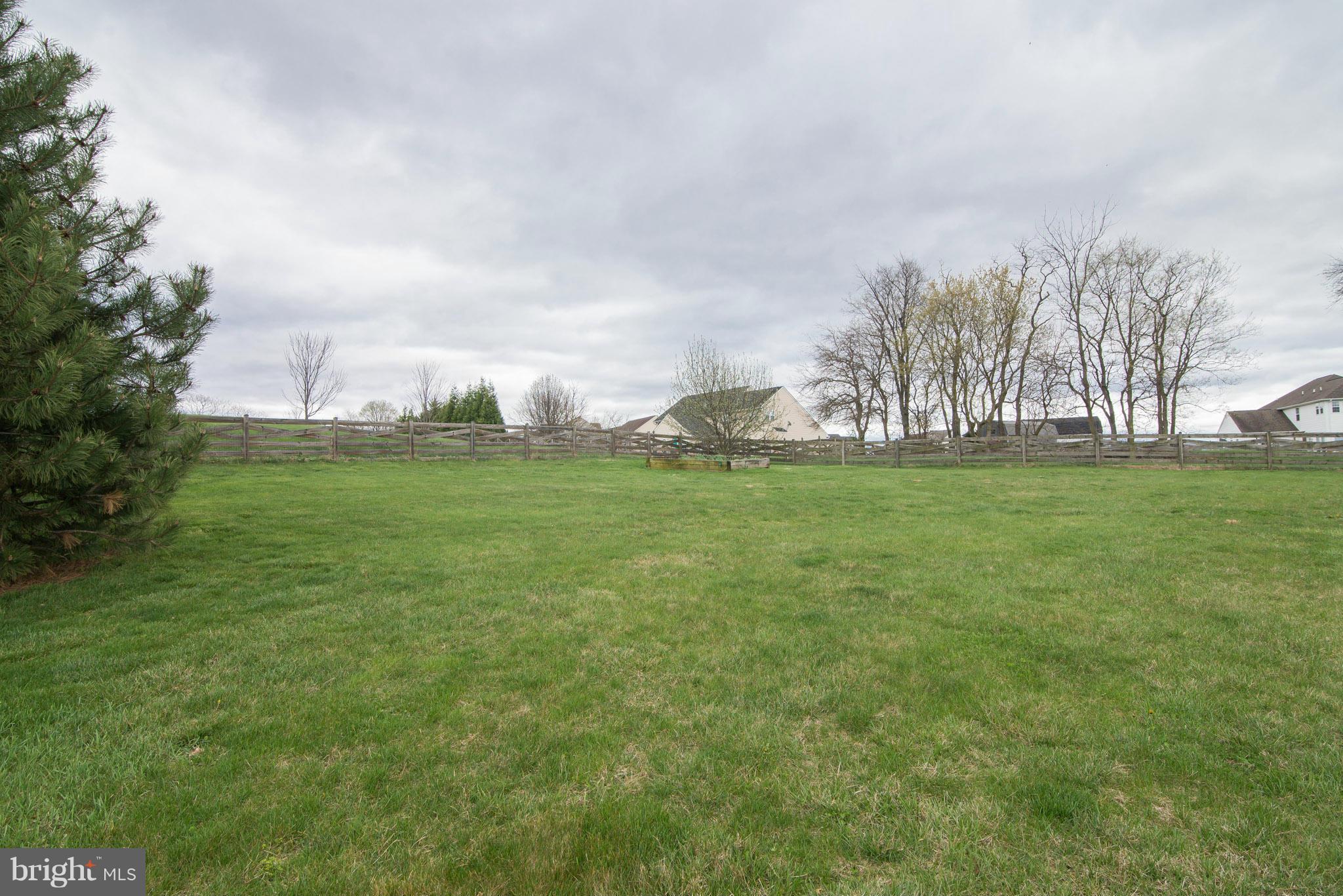 SPRUCE HILL ESTATES - Residential