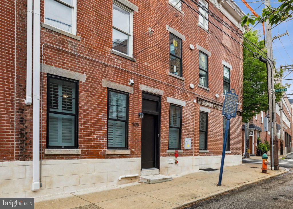 Photo of 227 Poplar Street #C, PHILADELPHIA, PA 19123 (MLS # PAPH2483342)