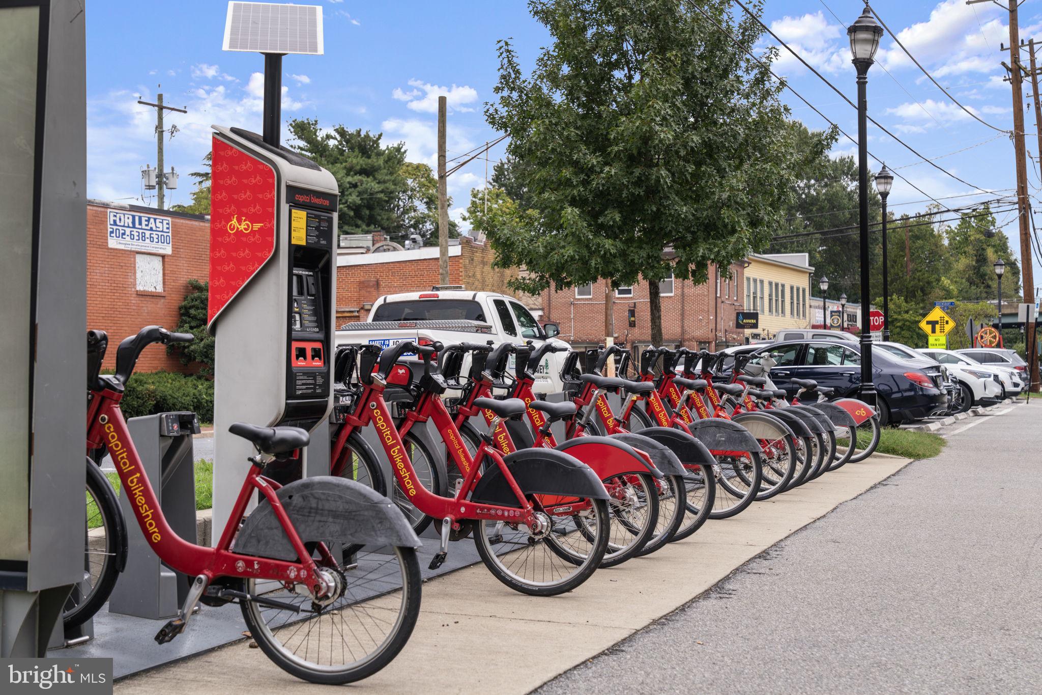 RIVERDALE PARK - Residential