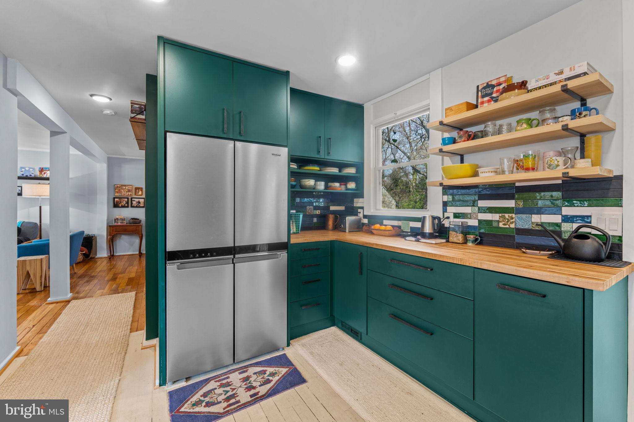 RIVERDALE PARK - Residential