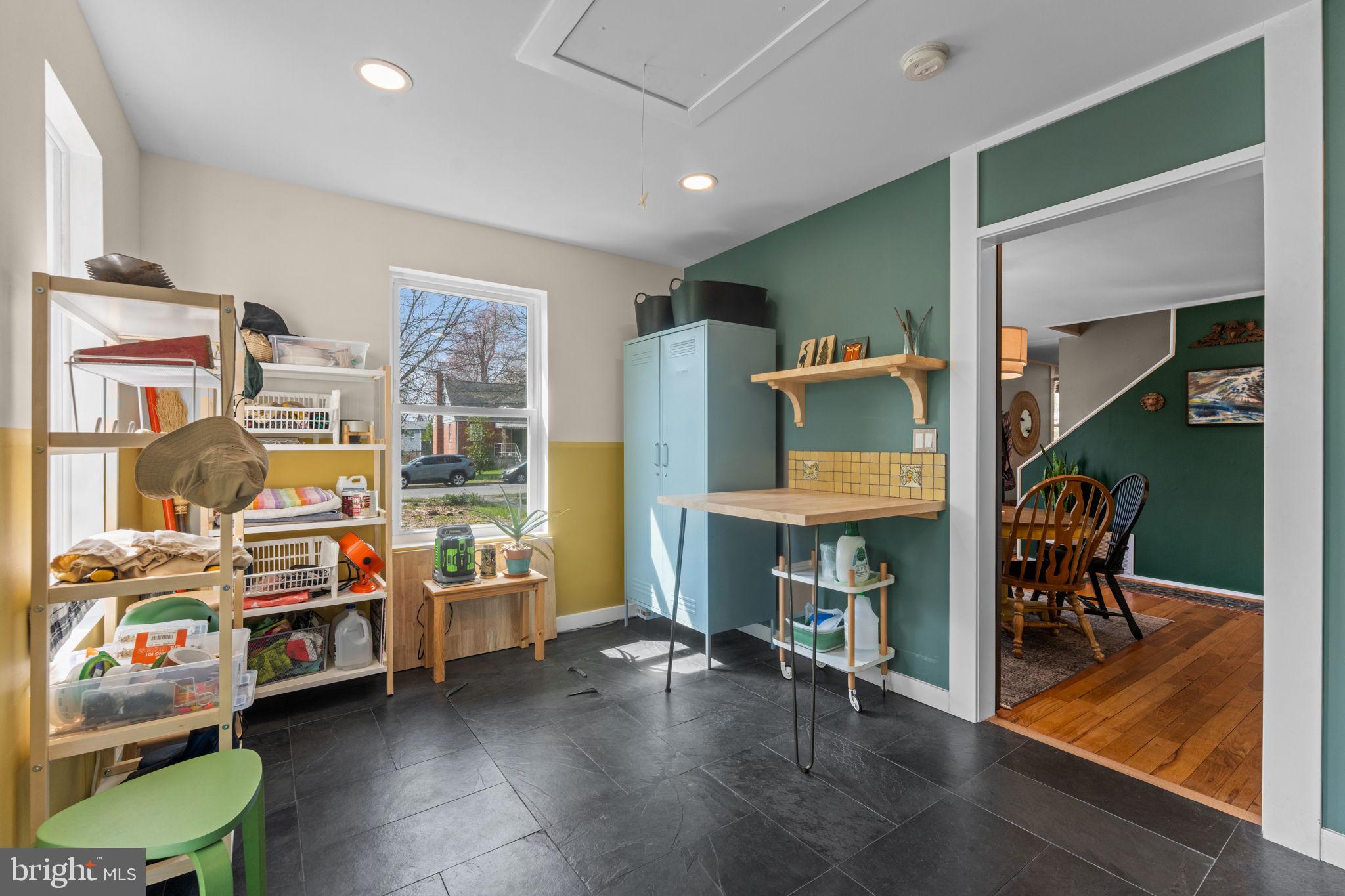 RIVERDALE PARK - Residential