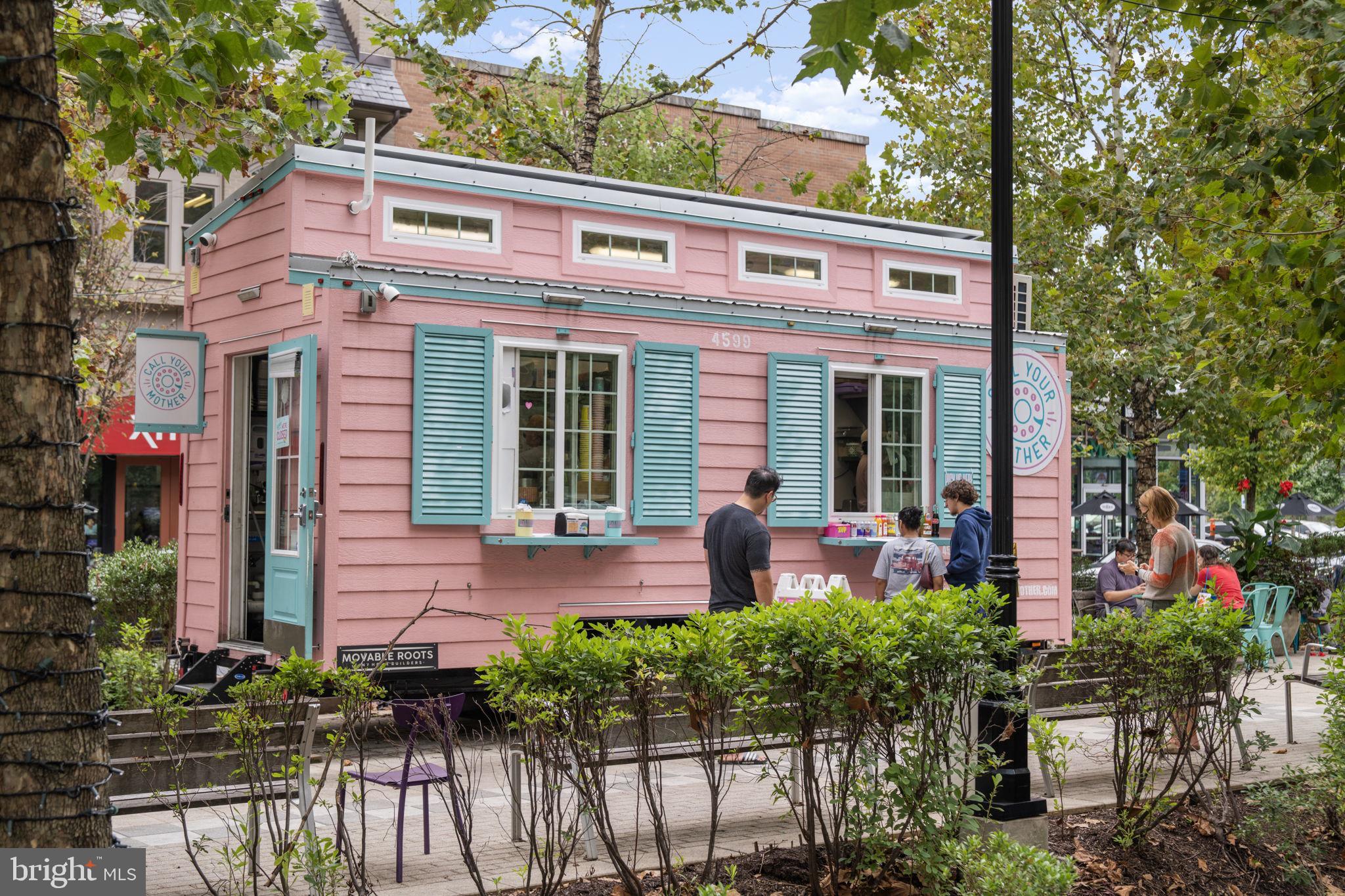 RIVERDALE PARK - Residential