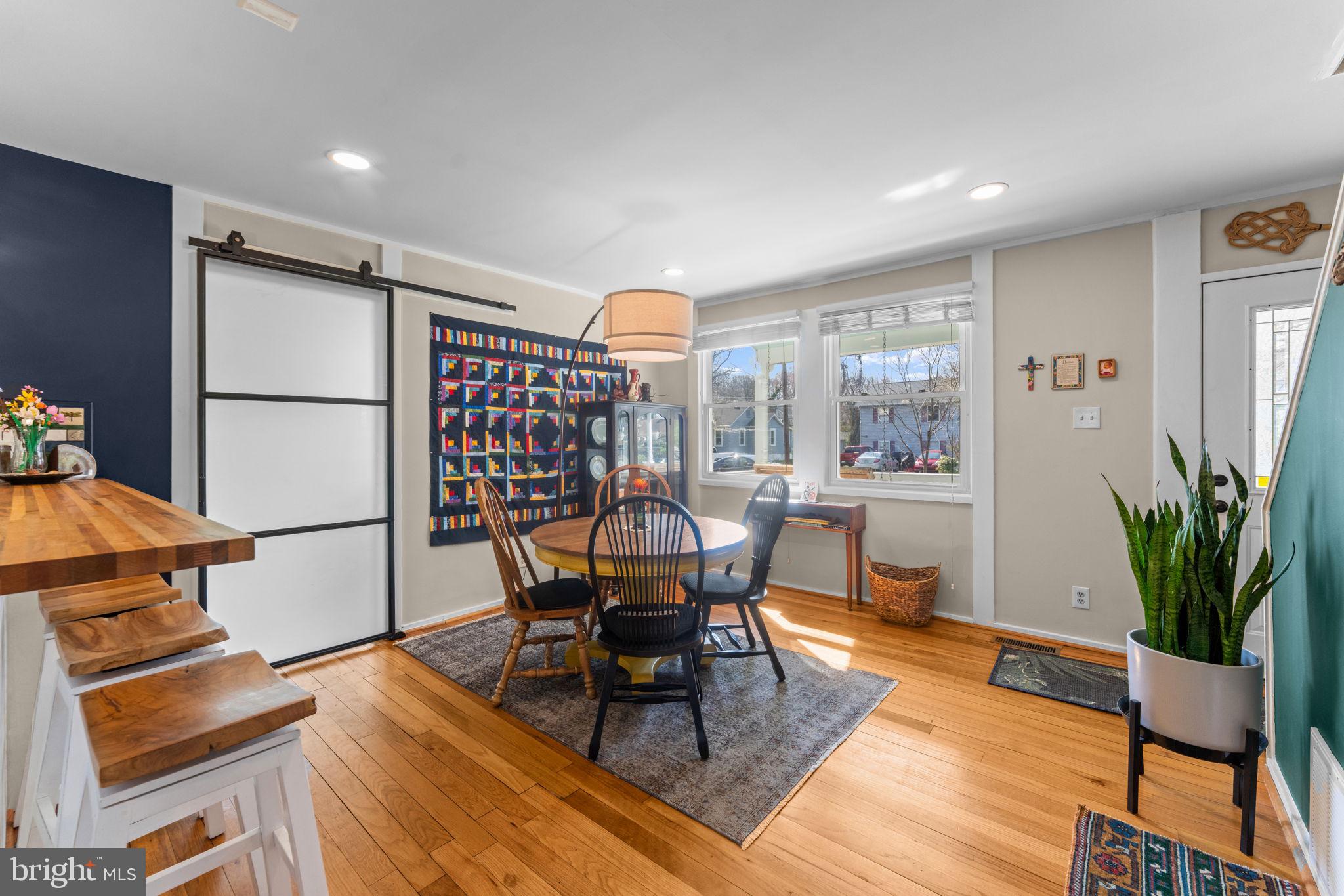 RIVERDALE PARK - Residential