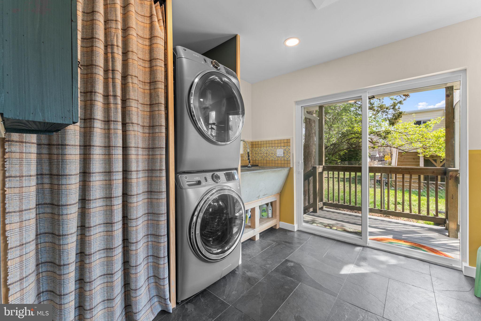 RIVERDALE PARK - Residential