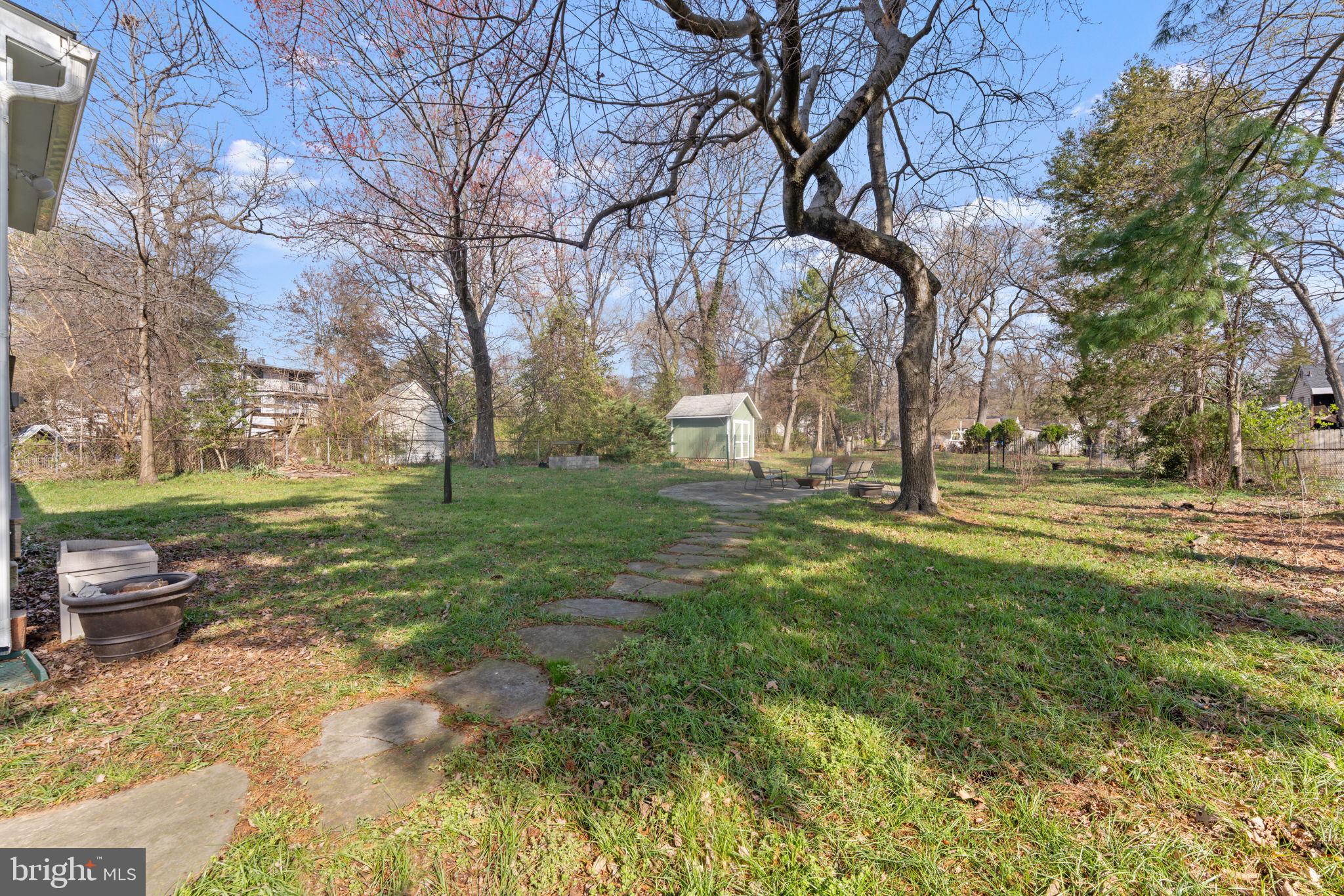 RIVERDALE PARK - Residential