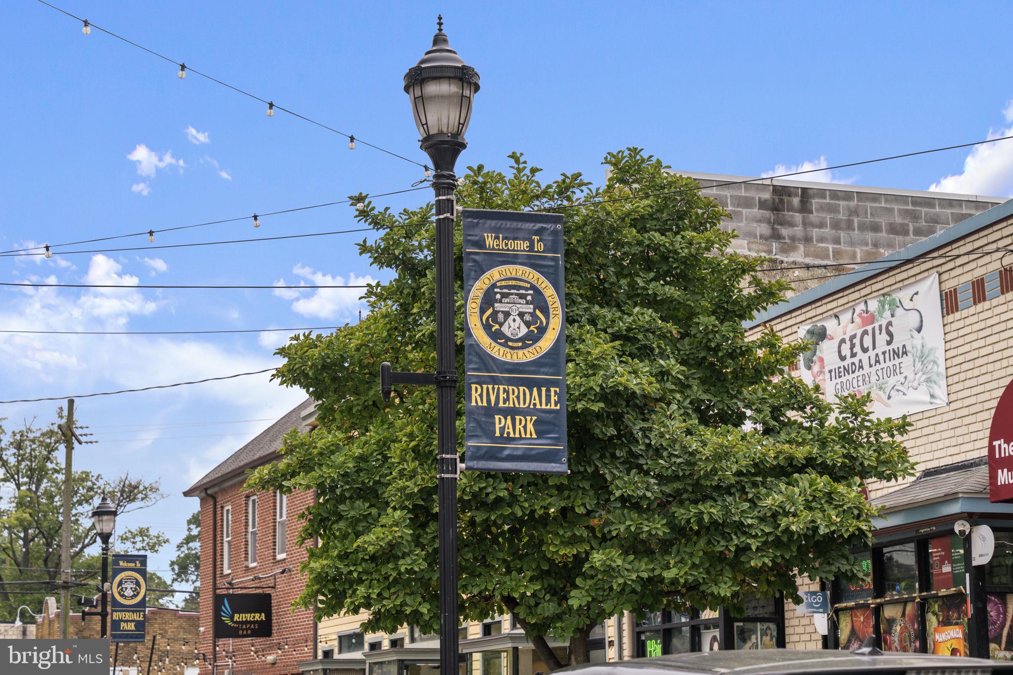 RIVERDALE PARK - Residential