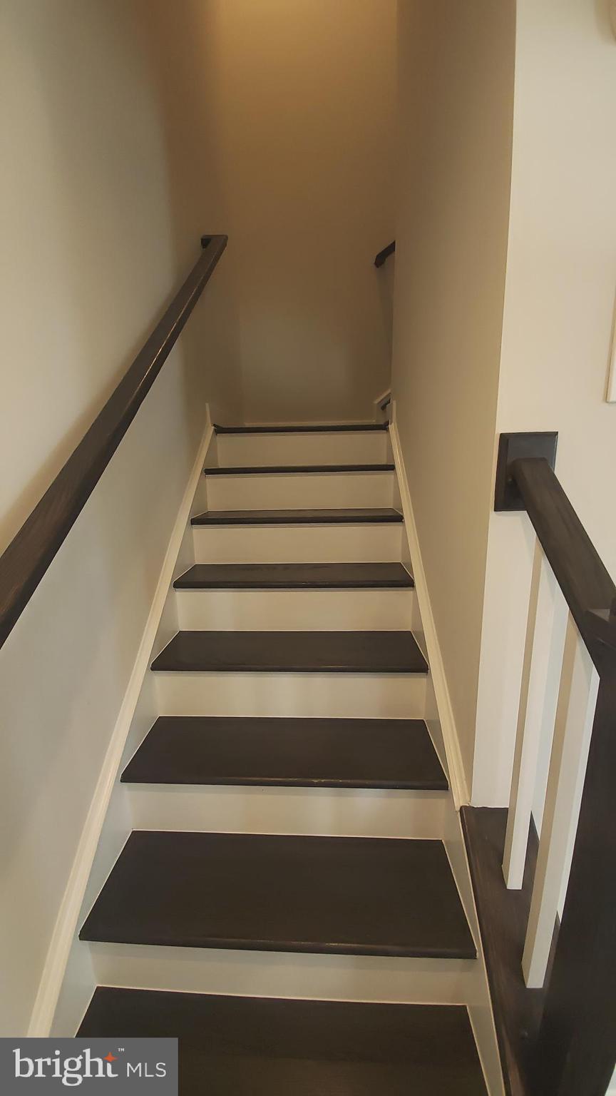 FREDERICKSBURG - Residential Lease