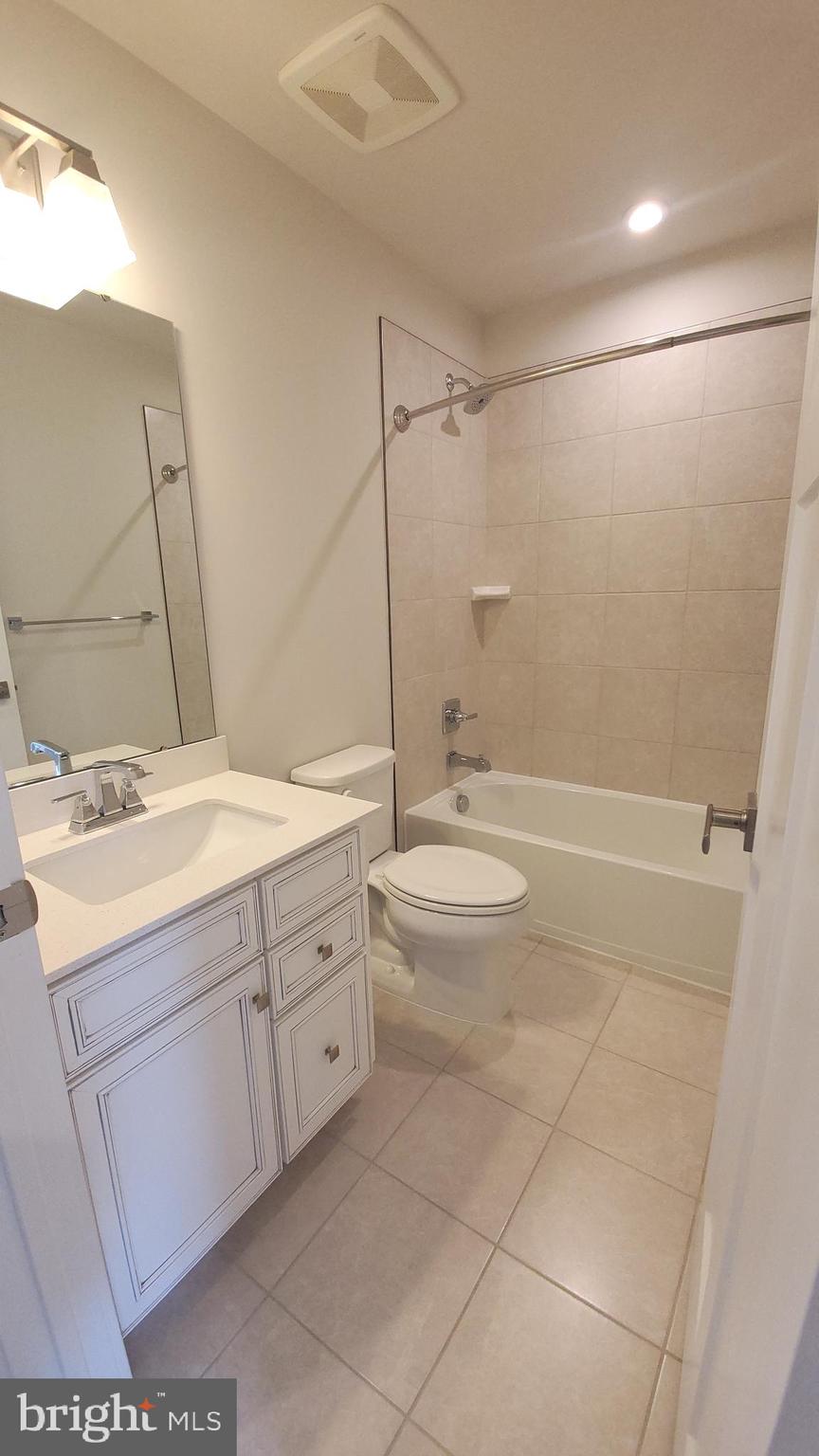 FREDERICKSBURG - Residential Lease