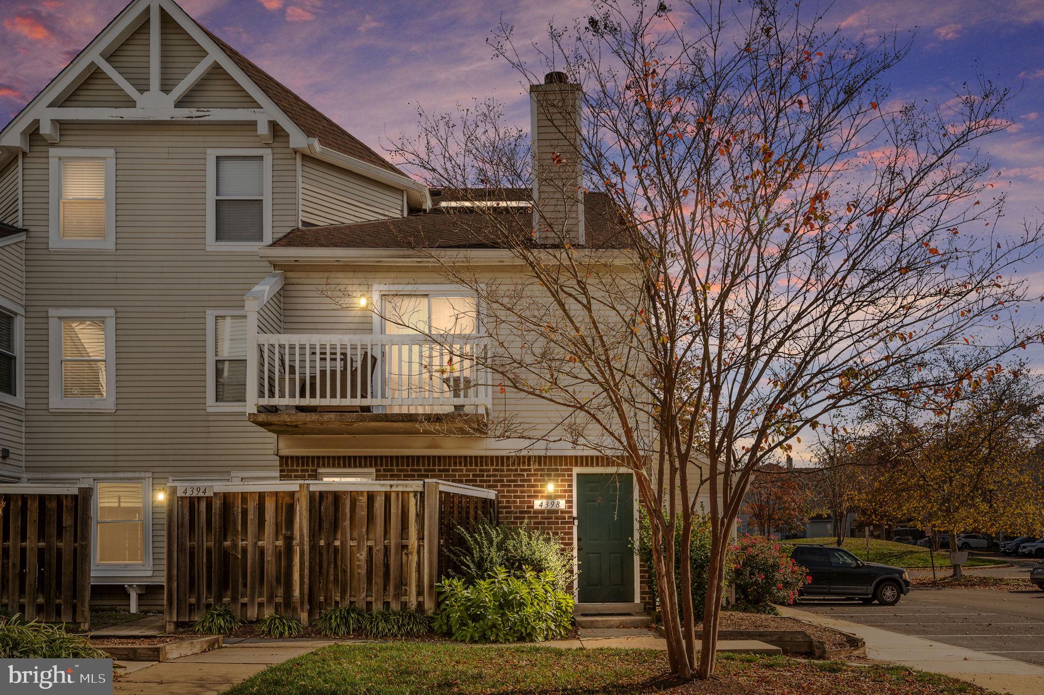 PEMBROOK VILLAGE - Residential