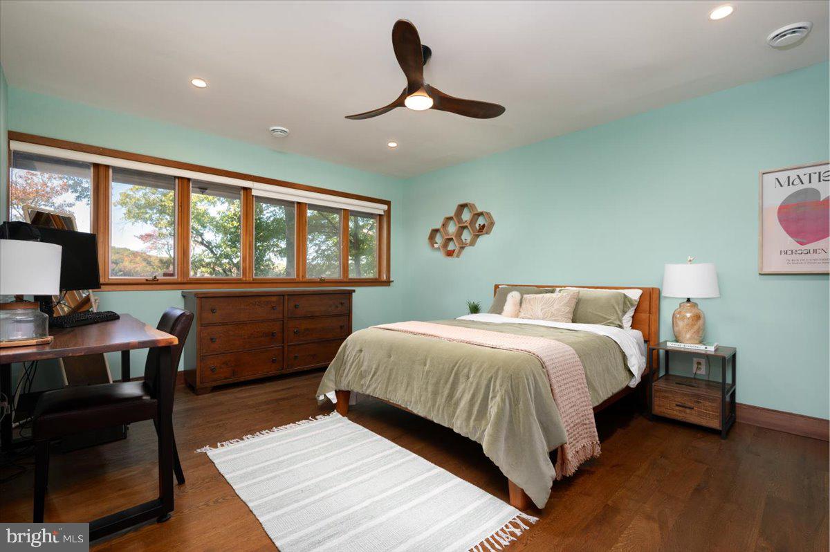 BAYBERRY HILL - Residential