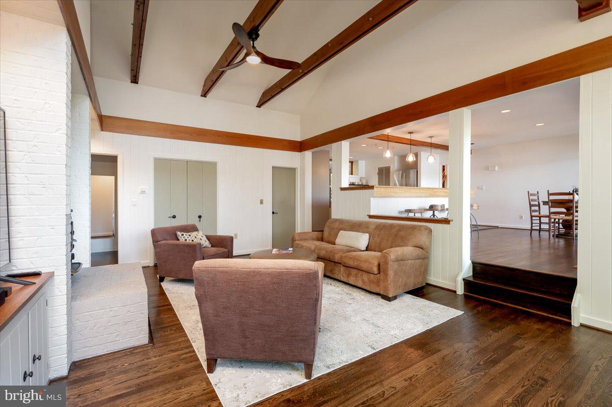 BAYBERRY HILL - Residential