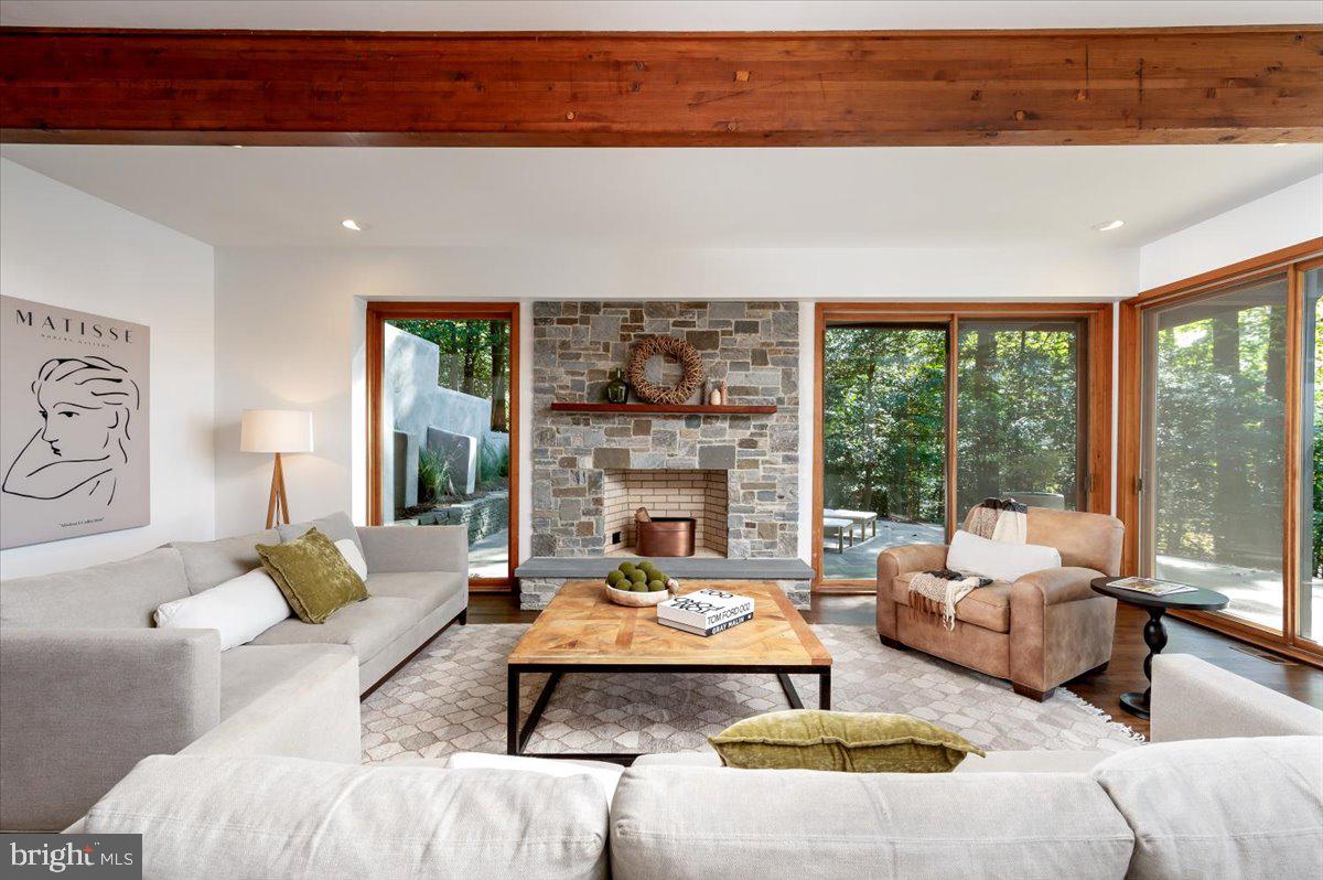 BAYBERRY HILL - Residential