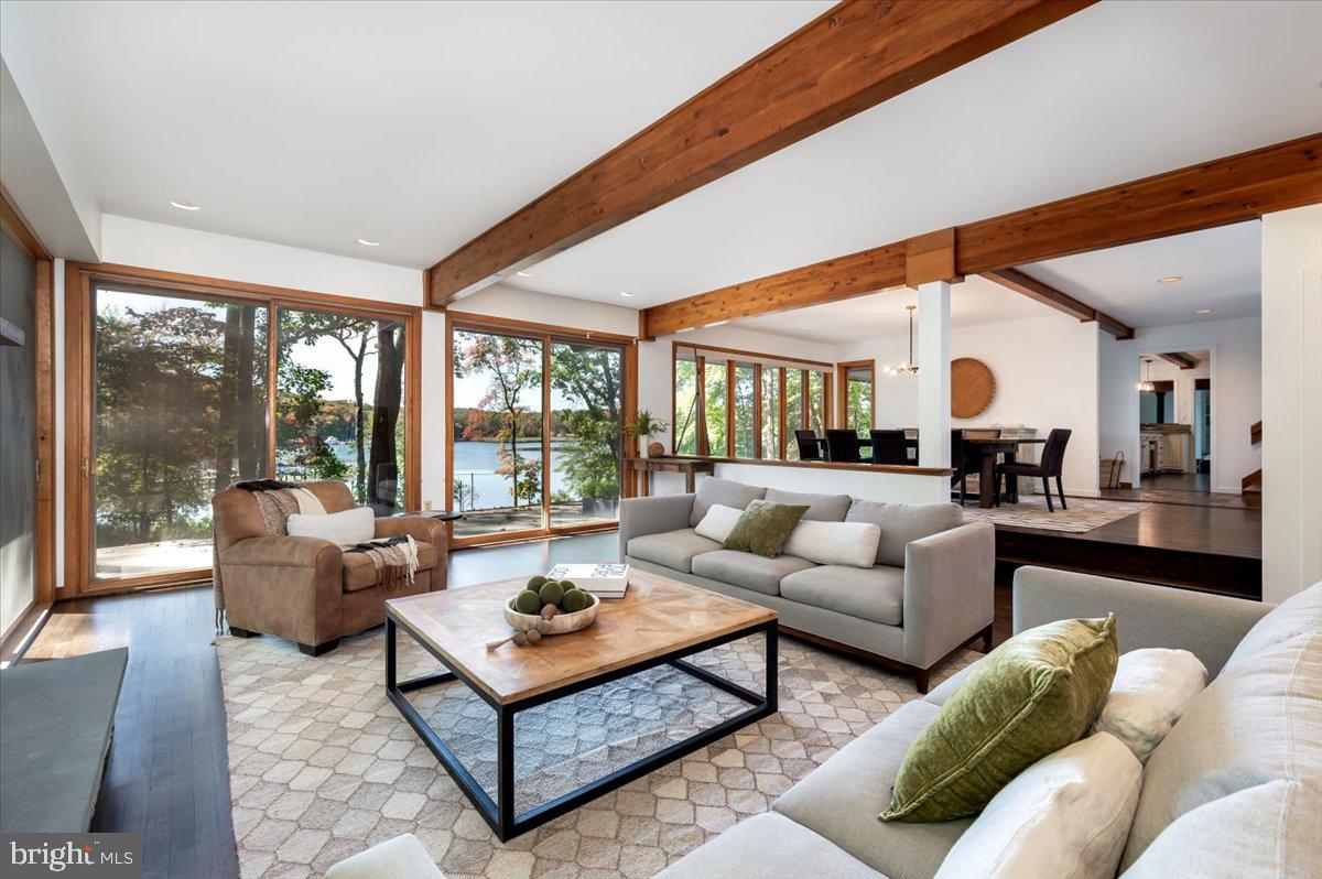 BAYBERRY HILL - Residential