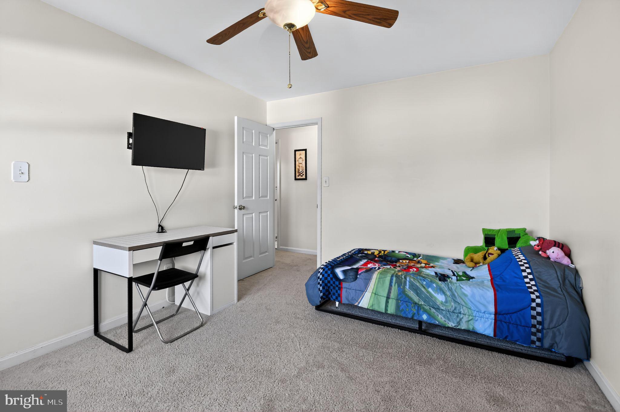 HEARDS ESTATES - Residential Lease