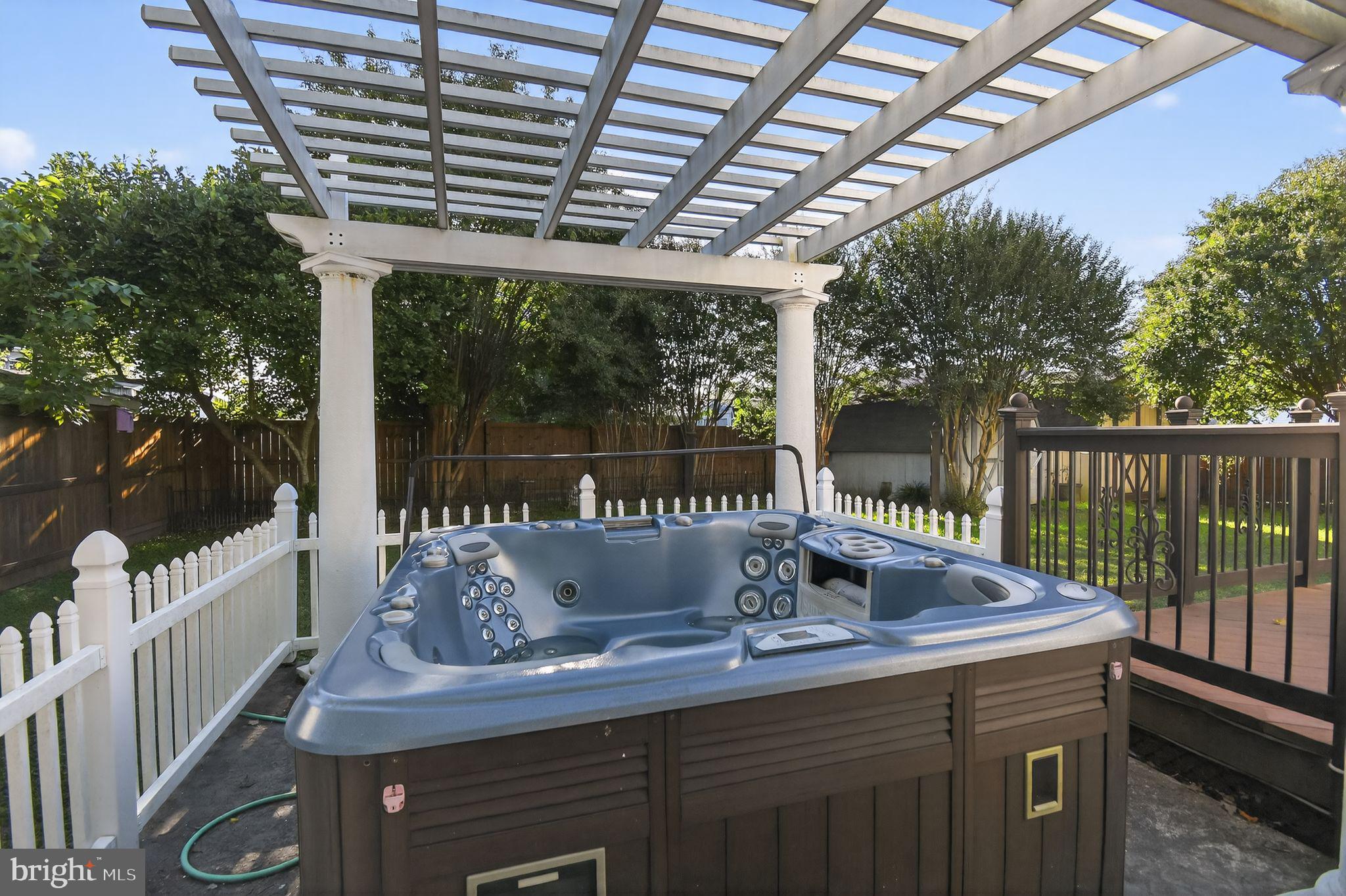 HEARDS ESTATES - Residential Lease