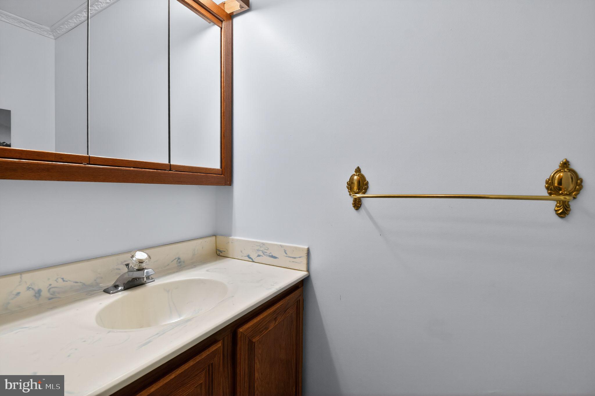 HEARDS ESTATES - Residential Lease