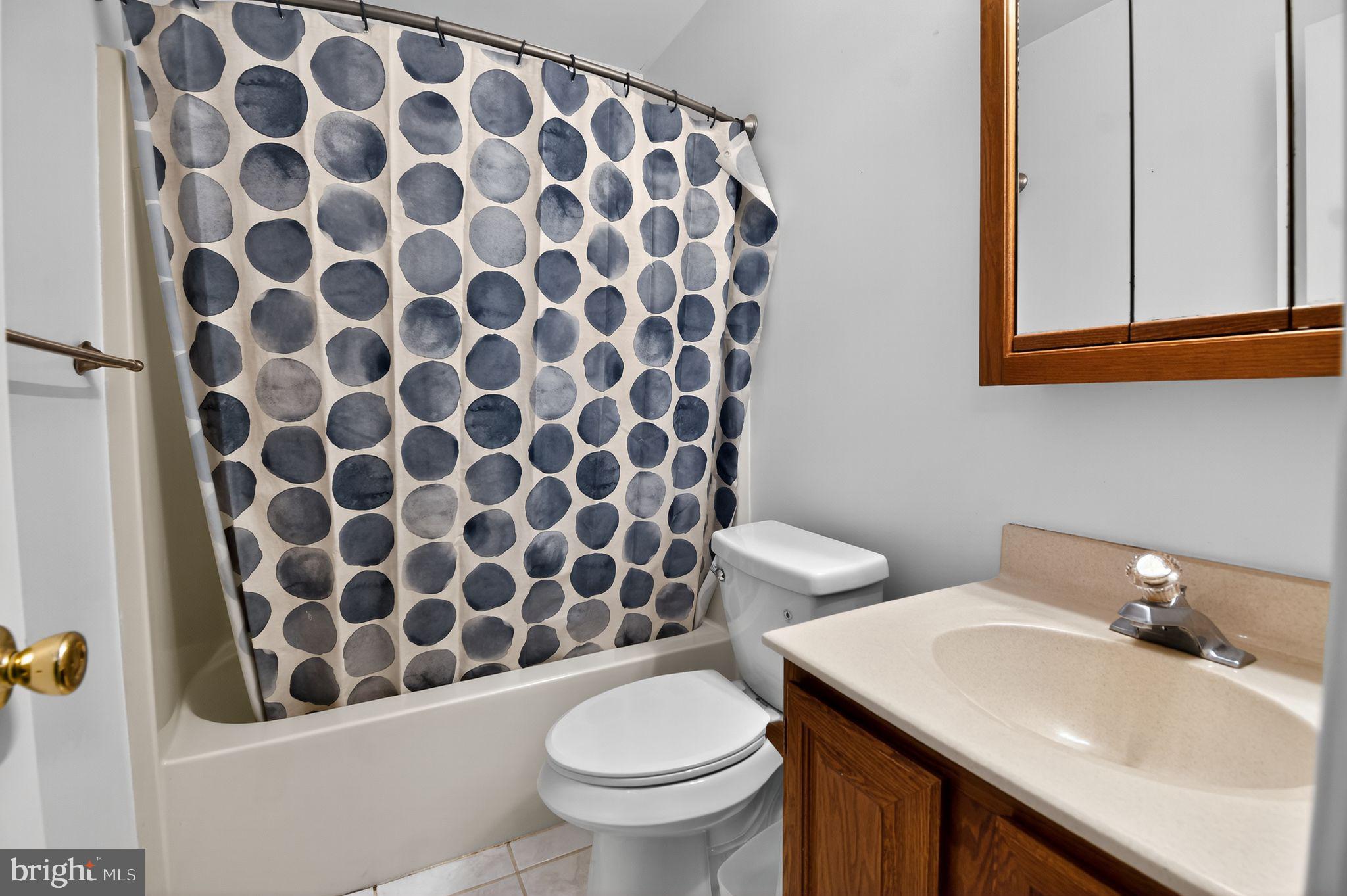 HEARDS ESTATES - Residential Lease