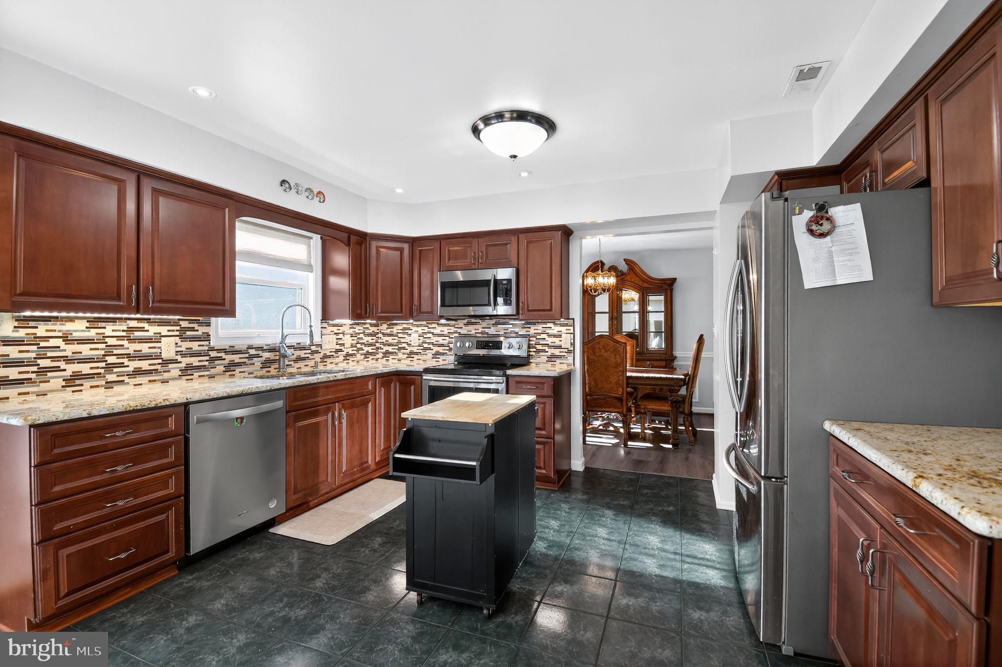 HEARDS ESTATES - Residential Lease