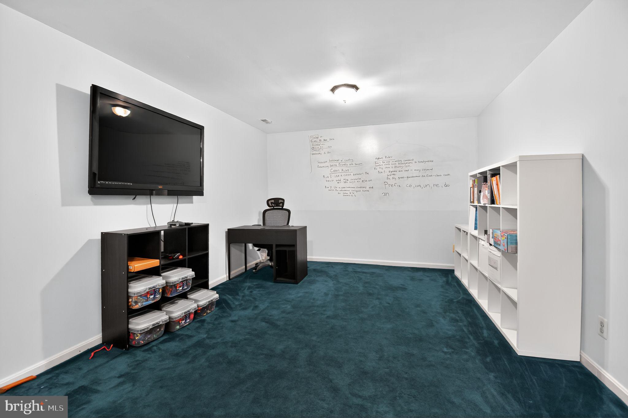 HEARDS ESTATES - Residential Lease