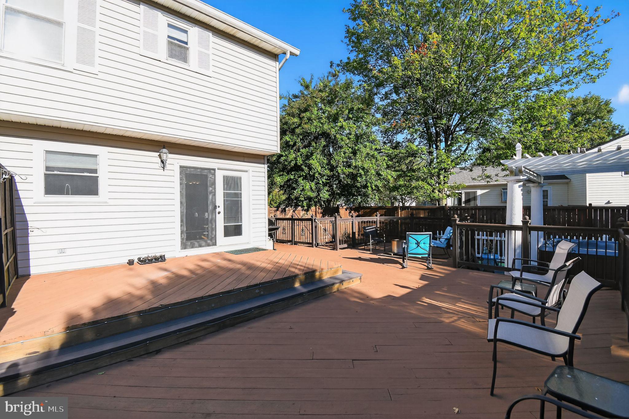 HEARDS ESTATES - Residential Lease