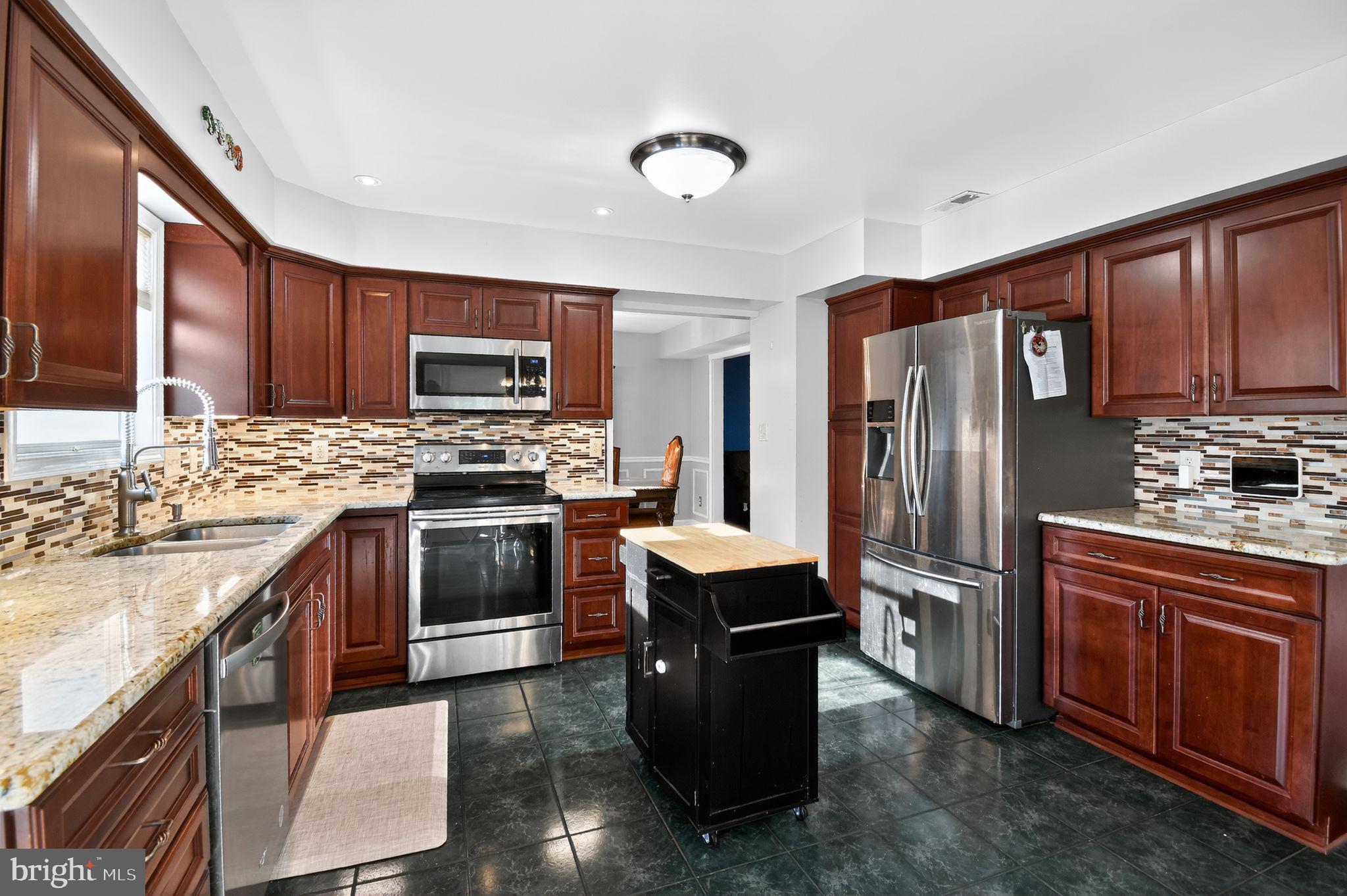 HEARDS ESTATES - Residential Lease