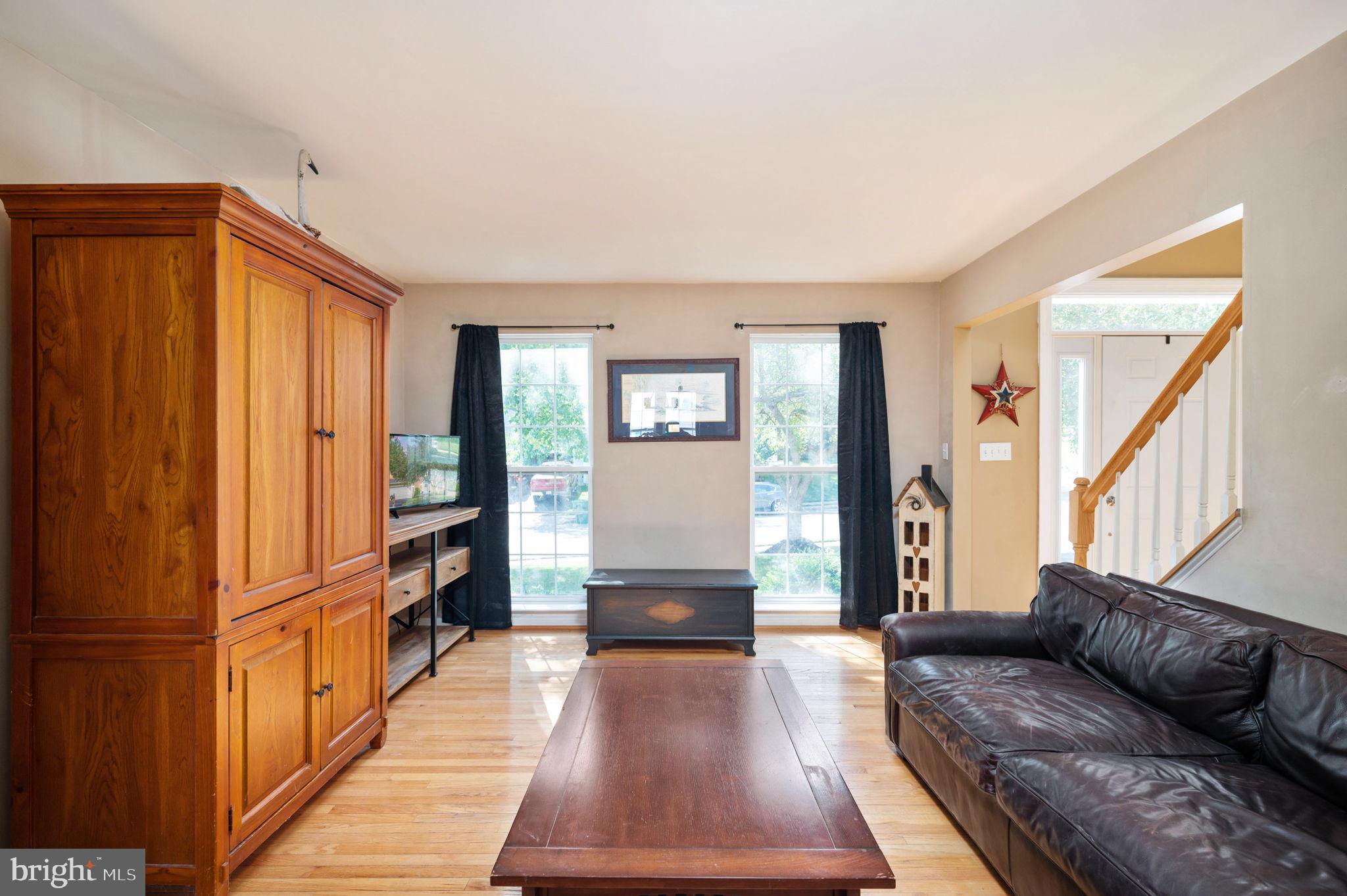 HAMPTON OAKS - Residential