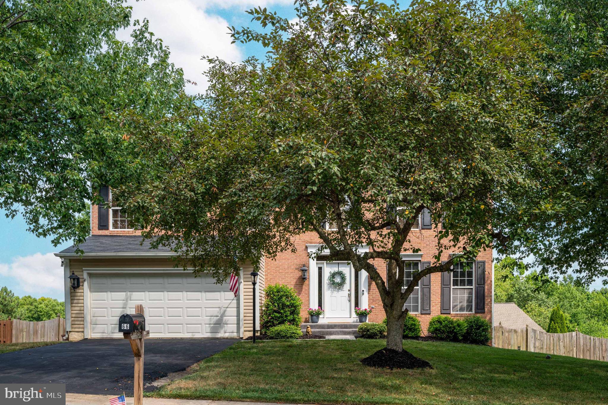 HAMPTON OAKS - Residential