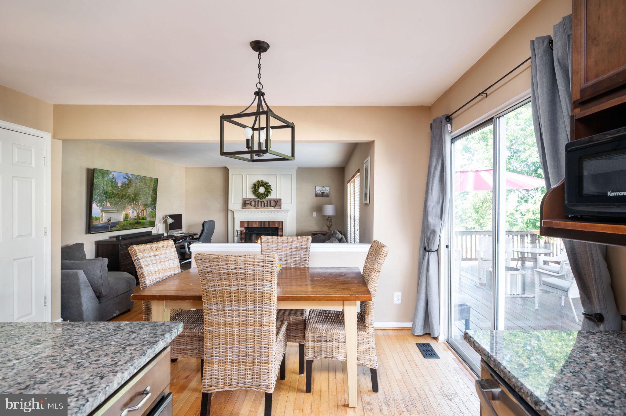 HAMPTON OAKS - Residential