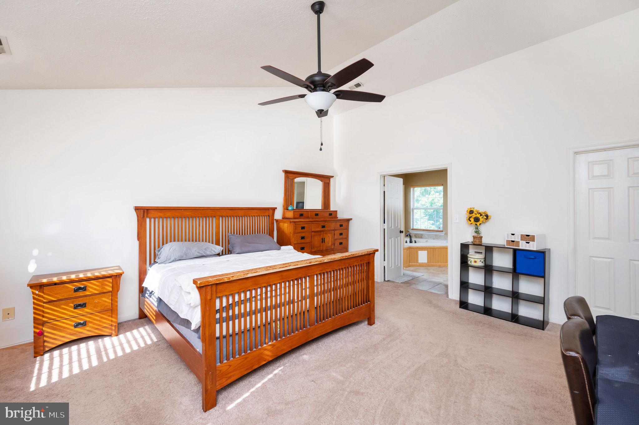 HAMPTON OAKS - Residential