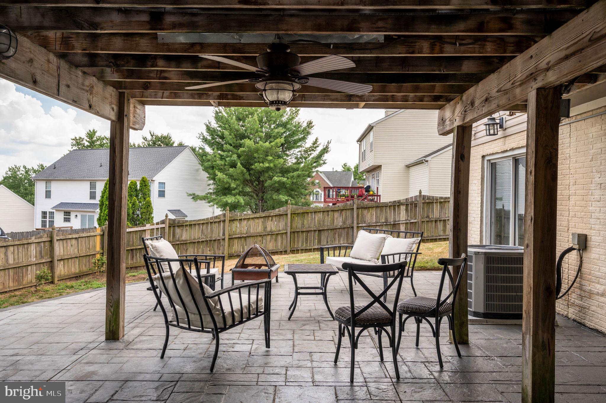 HAMPTON OAKS - Residential