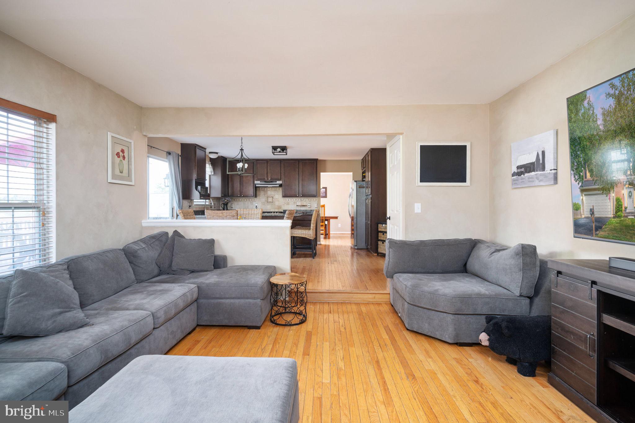 HAMPTON OAKS - Residential