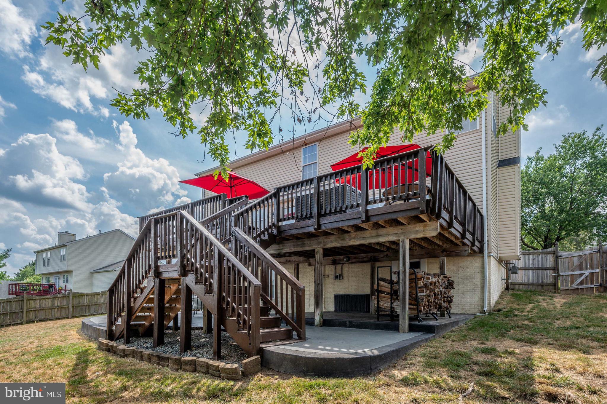 HAMPTON OAKS - Residential