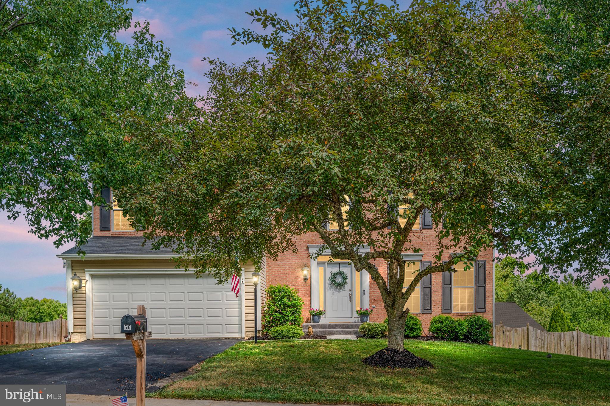 HAMPTON OAKS - Residential