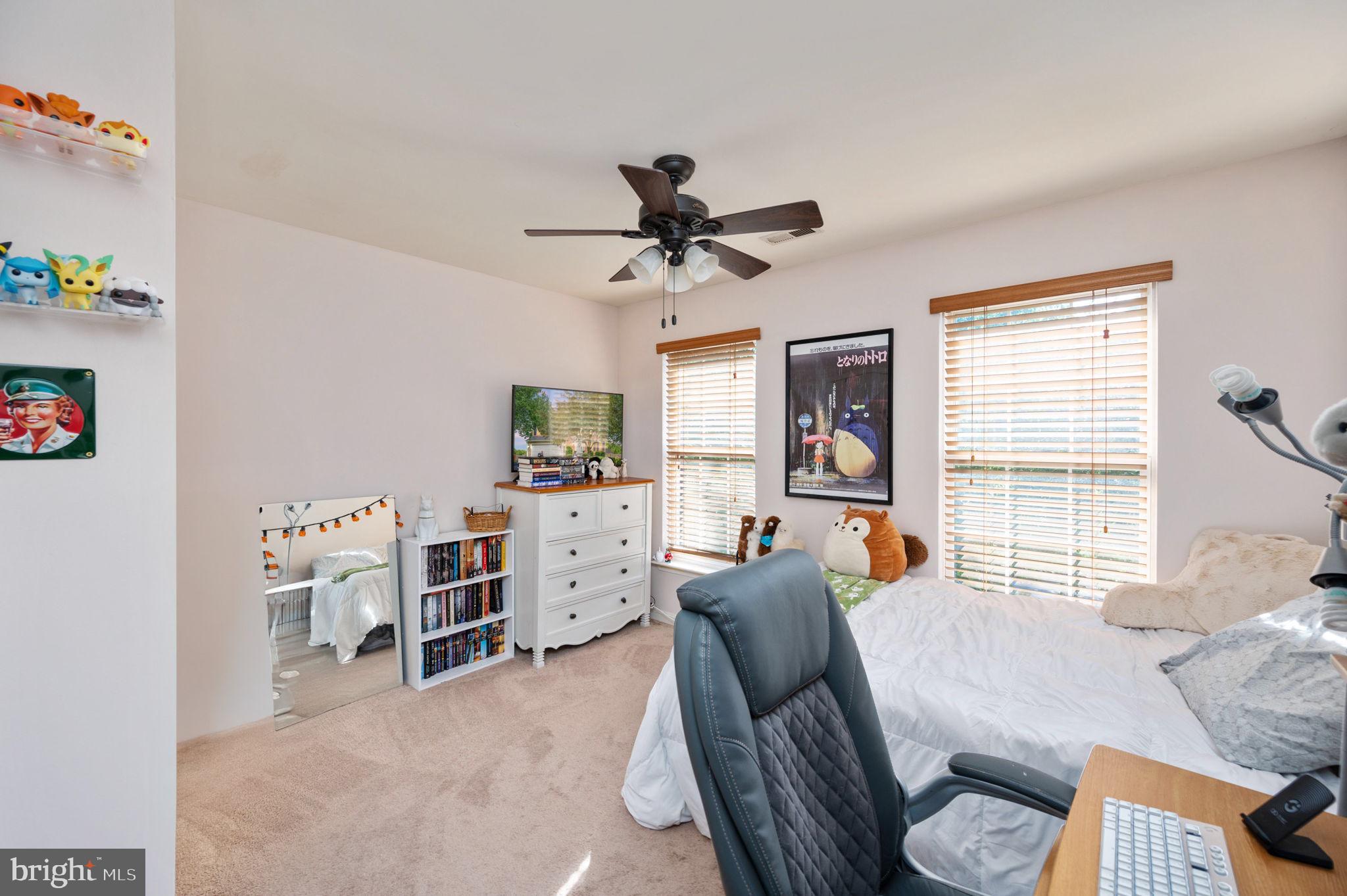 HAMPTON OAKS - Residential