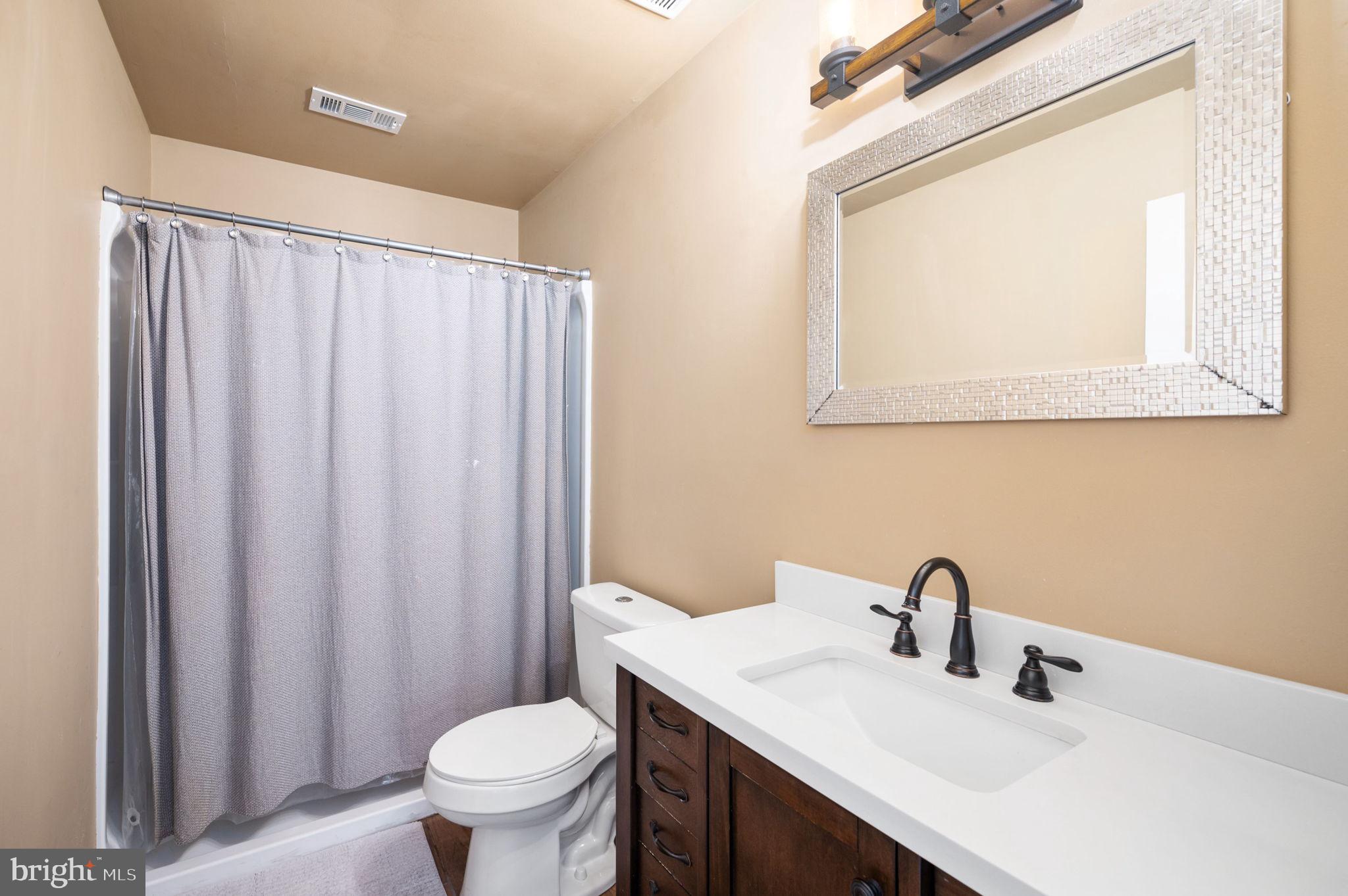 HAMPTON OAKS - Residential