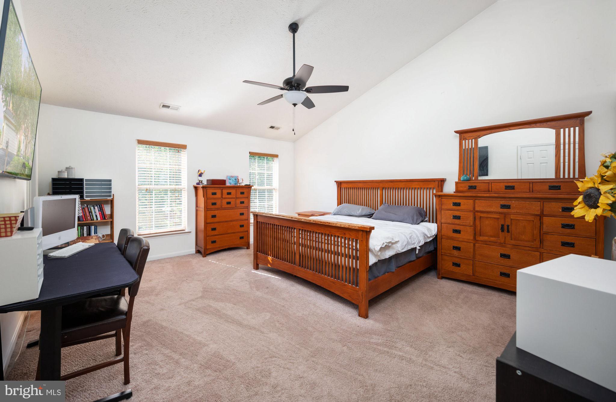 HAMPTON OAKS - Residential