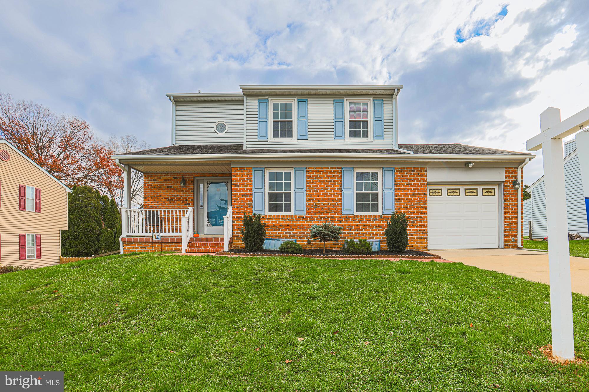 OAKS OF HARFORD - Residential