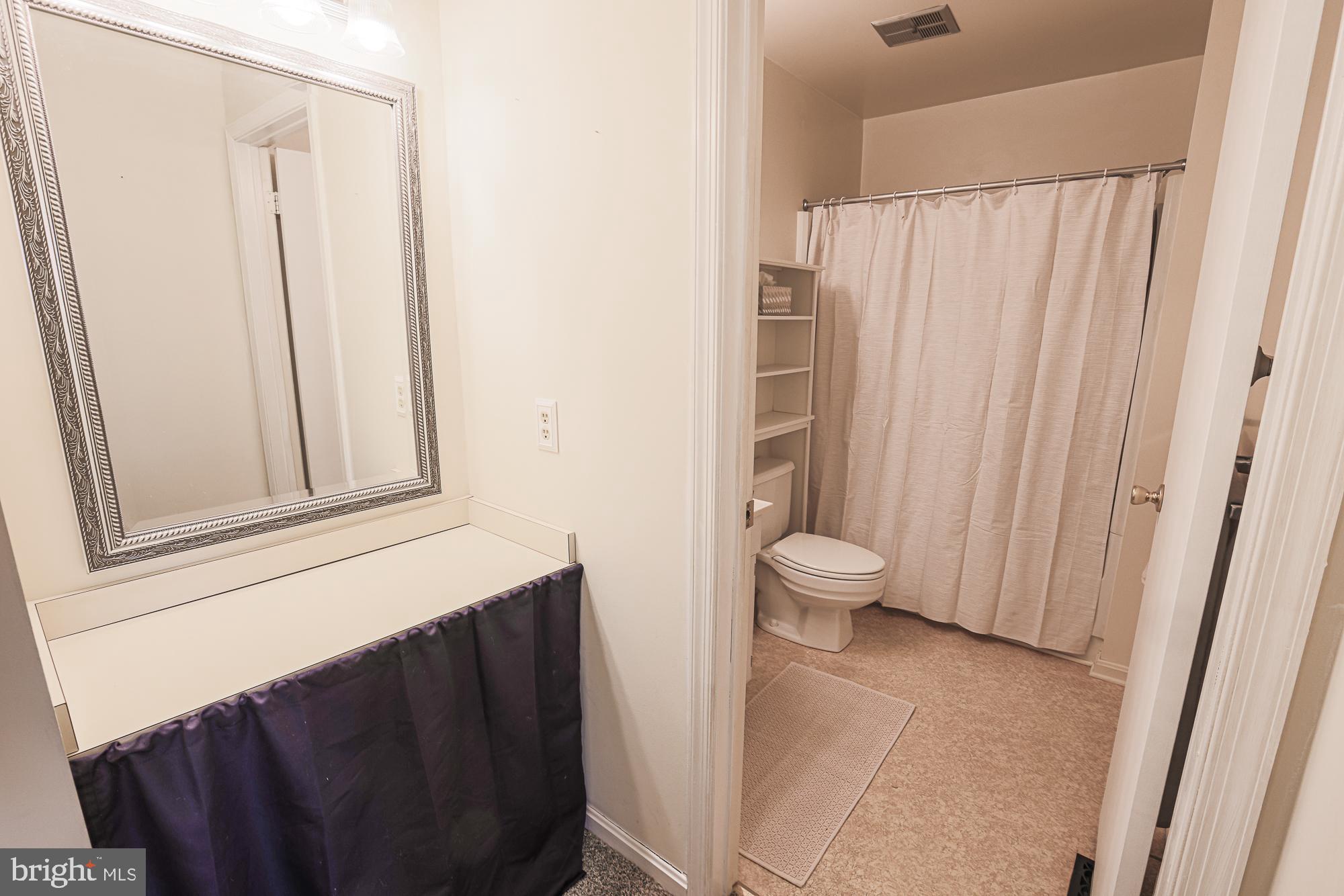 OAKS OF HARFORD - Residential